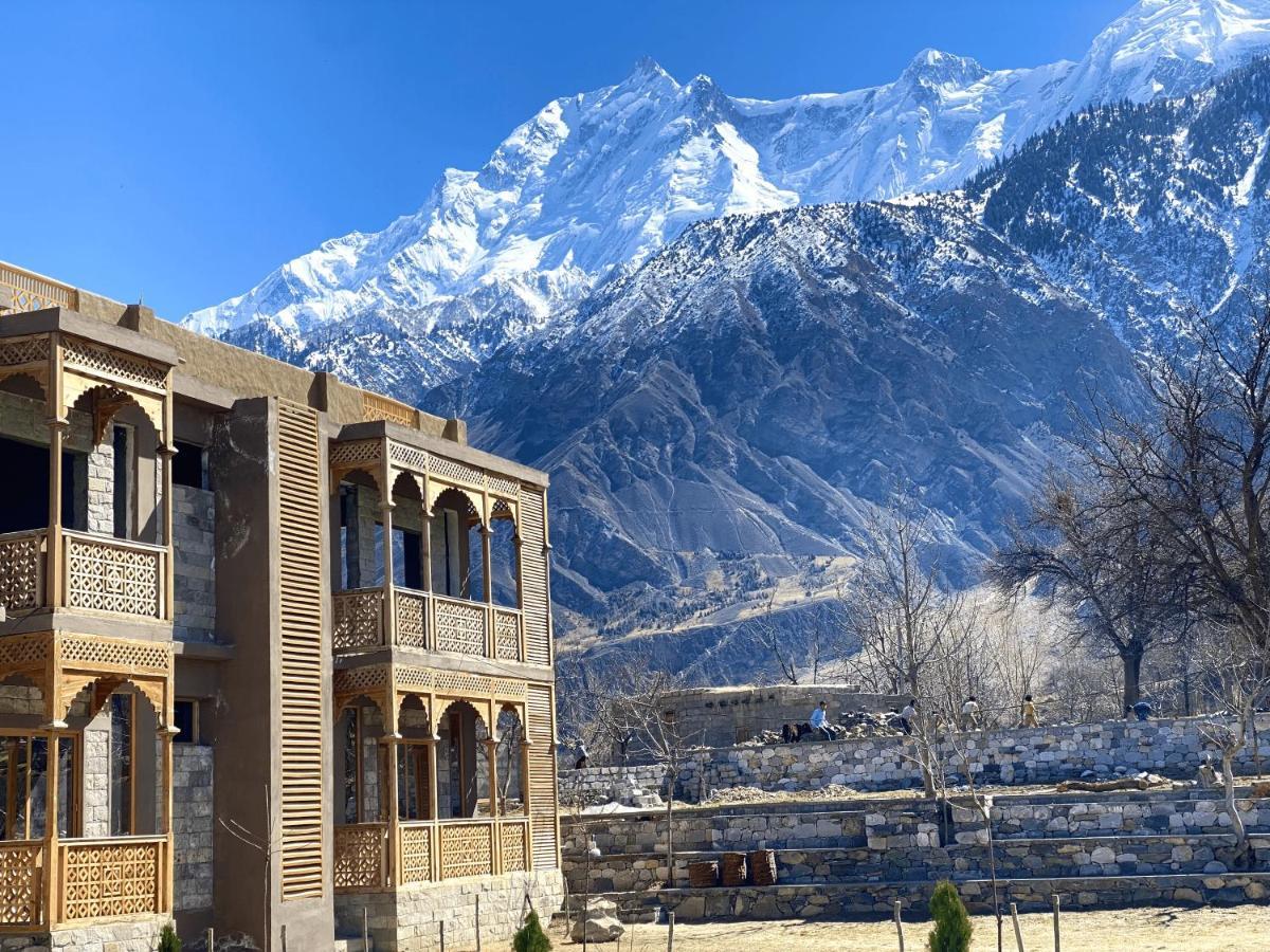 Dumani Nagar Hotel & Resort Karimabad  Bagian luar foto