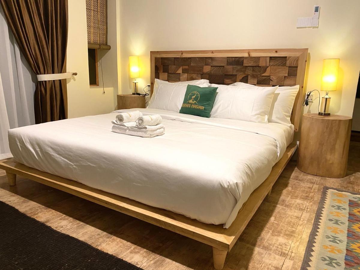 Dumani Nagar Hotel & Resort Karimabad  Bagian luar foto