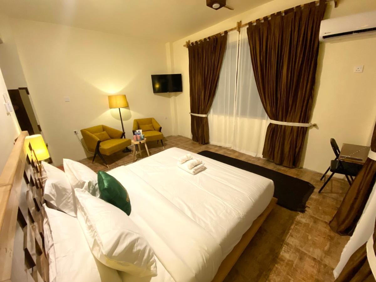 Dumani Nagar Hotel & Resort Karimabad  Bagian luar foto