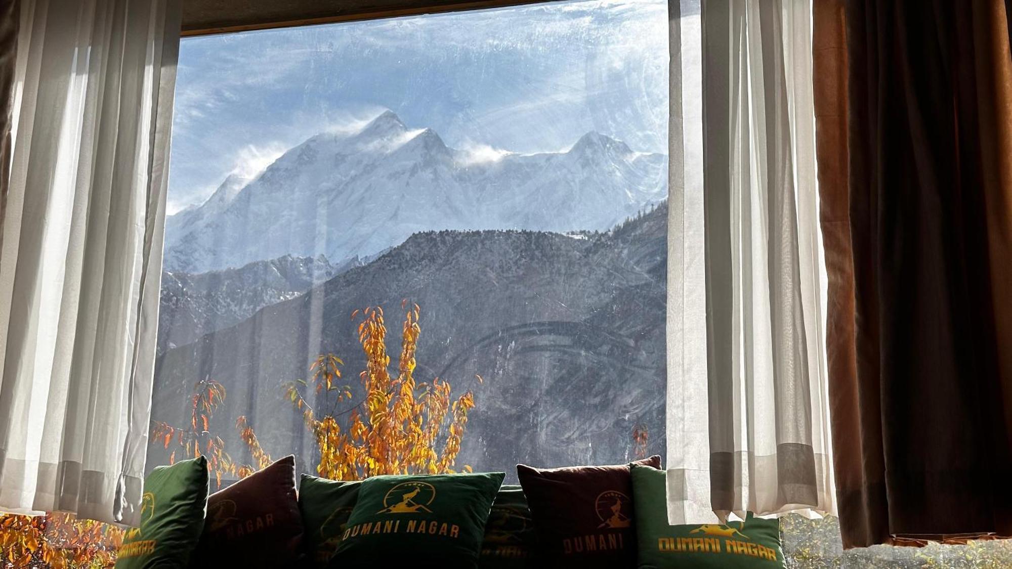 Dumani Nagar Hotel & Resort Karimabad  Bagian luar foto